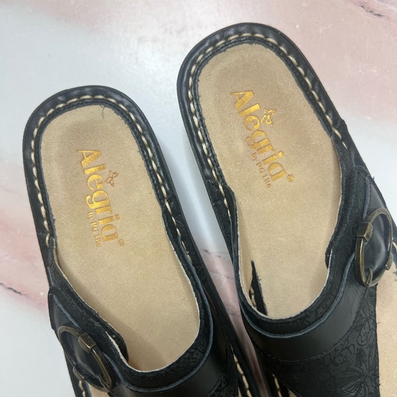 Alegria Codi Trellis Thong Sandal Like New Size 37 (7-7.5) - Picture 2 of 6